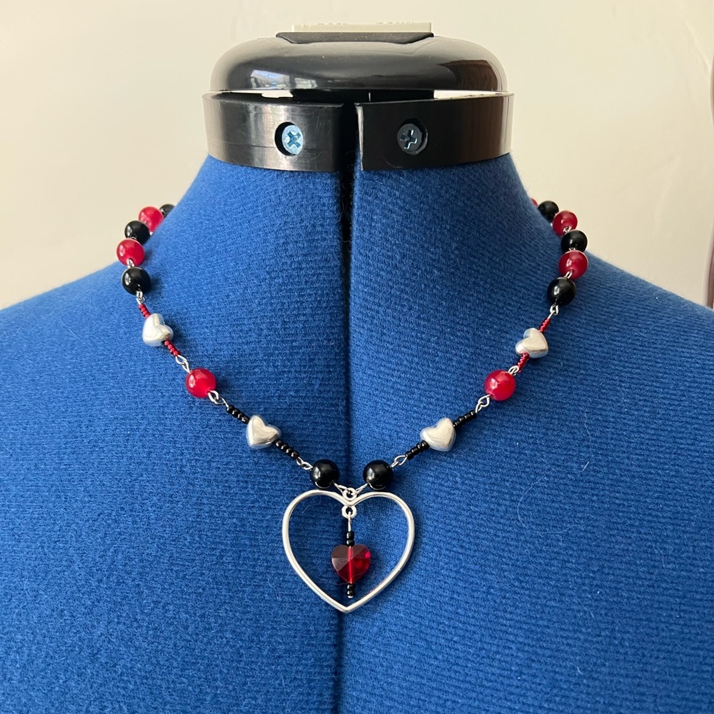 🖤 Valentine handmade goth rosary style necklace 🖤
